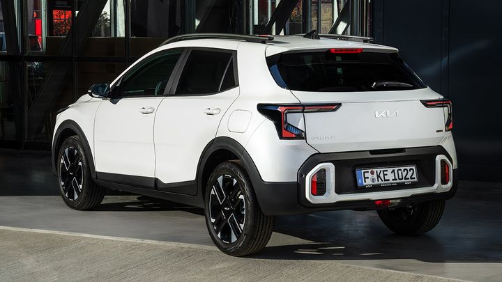 KIA Stonic - posterior