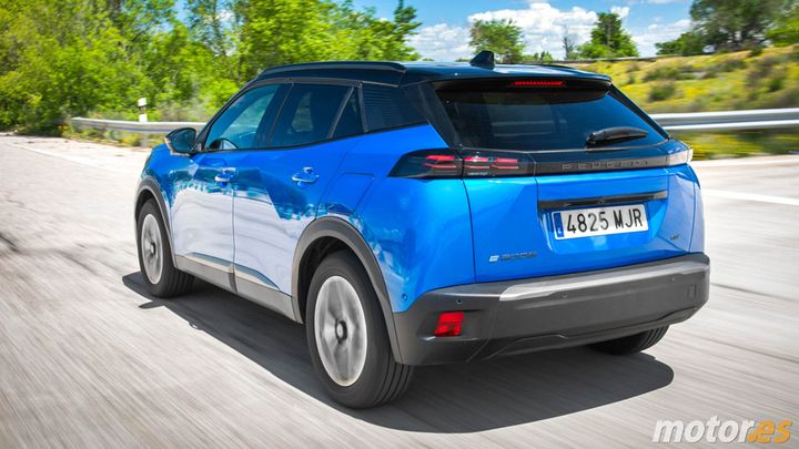 Peugeot 2008 - posterior