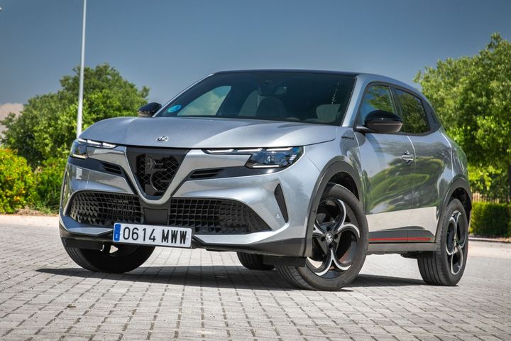 prueba-alfa-romeo-junior-ibrida-20261148