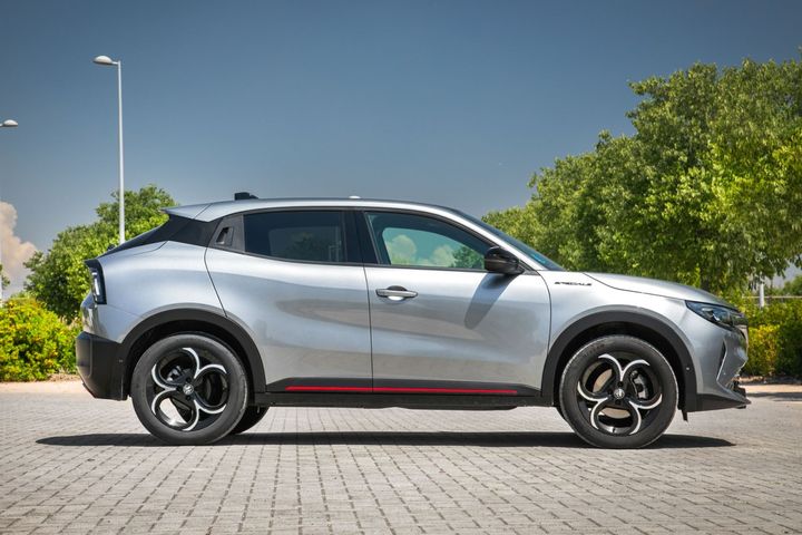 prueba-alfa-romeo-junior-ibrida-20261148