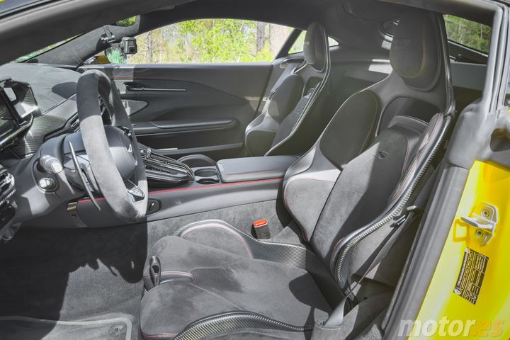 prueba-aston-martin-vantage-s-2026114509