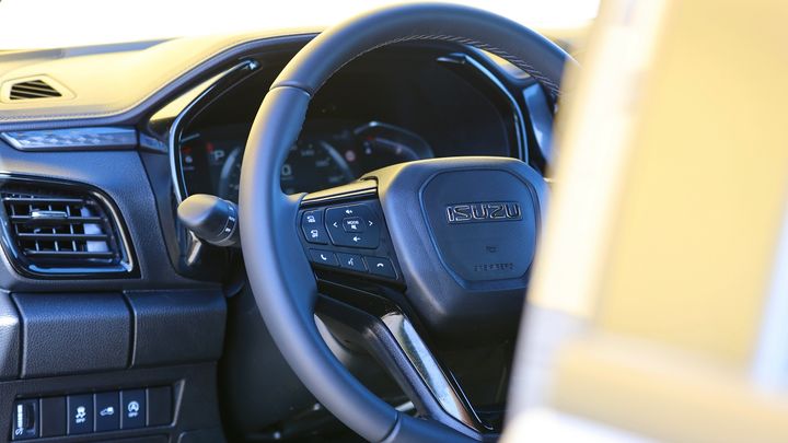 prueba-isuzu-d-max-2026-2026114653-17810