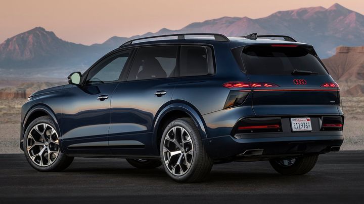 Audi Q9 - posterior