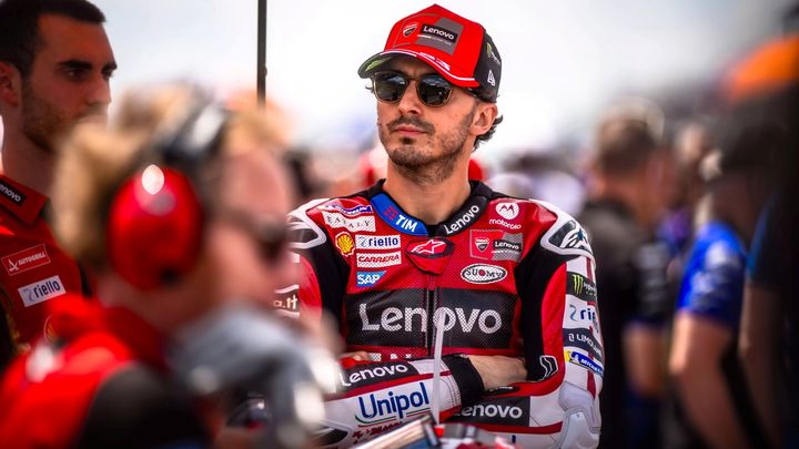 bagnaia-ducati-salvara-factor-marquez-co