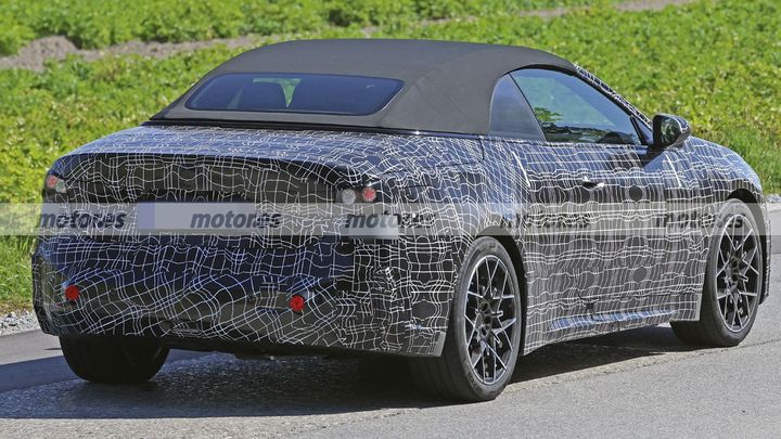 Fotos espía BMW i4 Cabrio 2028