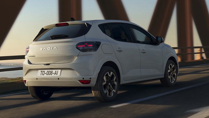 Dacia Sandero - posterior