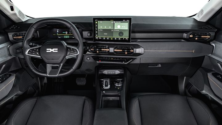 Dacia Striker - interior