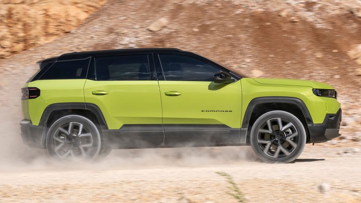 Jeep Compass Electric - lateral