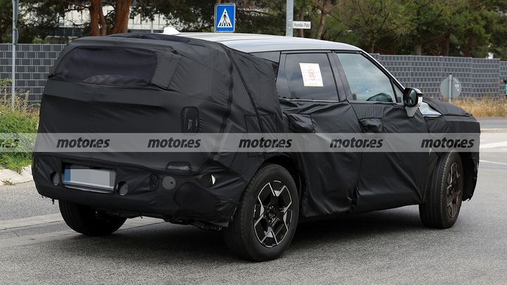 KIA Sportage 2028 - foto espía posterior