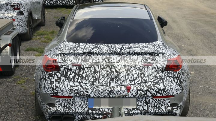 Fotos espía Mercedes-AMG CLE 63 Coupé 2027