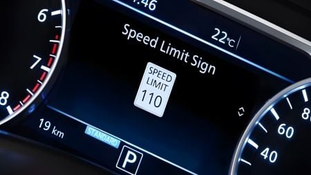 Europa prepara el siguiente paso contra el exceso de velocidad, en 2030 tu coche decidirá cuánto puede acelerar
