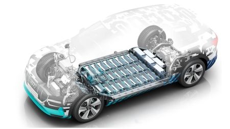 Las baterías bajan de precio, los coches eléctricos apenas lo notan: el motivo detrás de esa diferencia