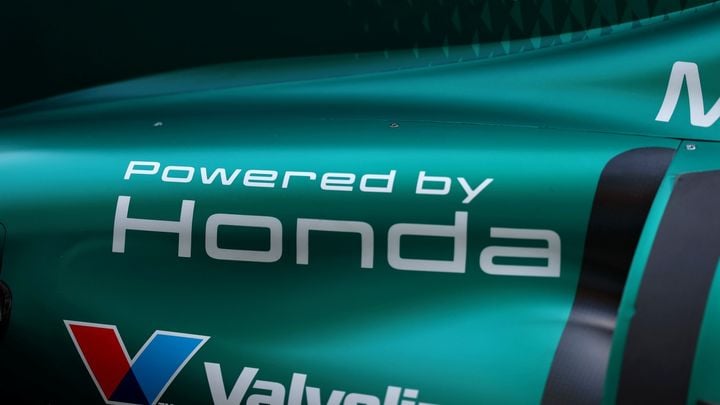 newey-detalles-origen-desastre-aston-mar