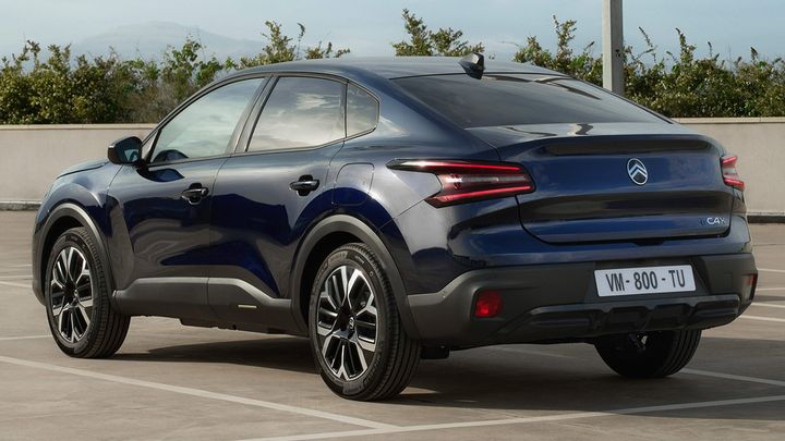Citroën C4 X - posterior