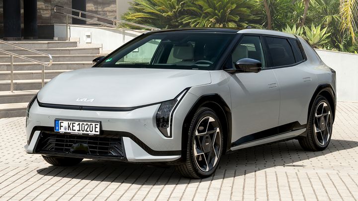 KIA EV4