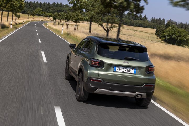 prueba-jeep-avenger-facelift-2026115217-