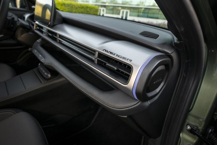 prueba-jeep-avenger-facelift-2026115217-