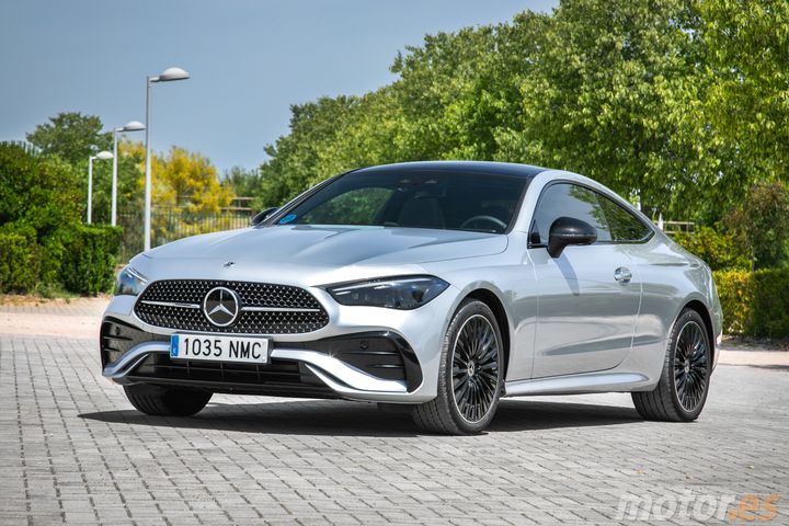 prueba-mercedes-benz-cle-300e-coupe-2026