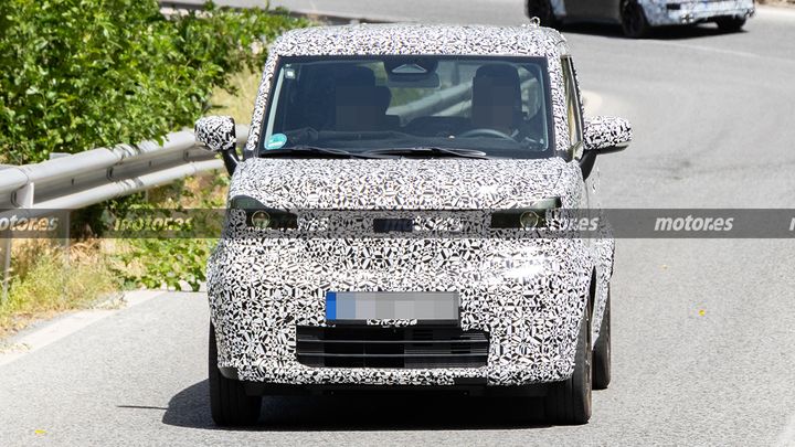 Suzuki Vision e-Sky - foto espía