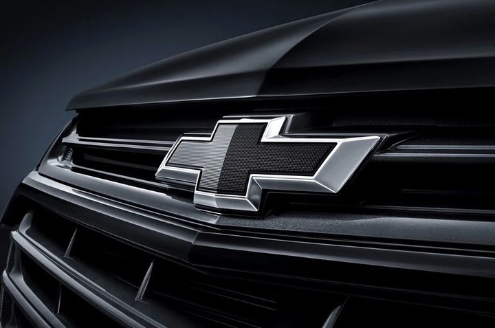 Logotipo de Chevrolet en oscuro