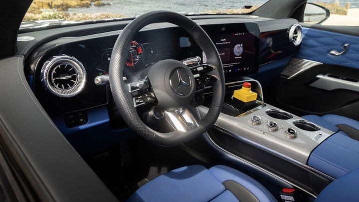 Teaser Mercedes-AMG GT SUV 2027