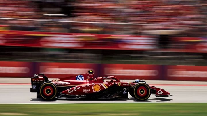 sainz-ferrari-eligio-frente-ricciardo-pi