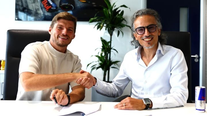 sorpreson-f1-max-verstappen-nuevo-contra