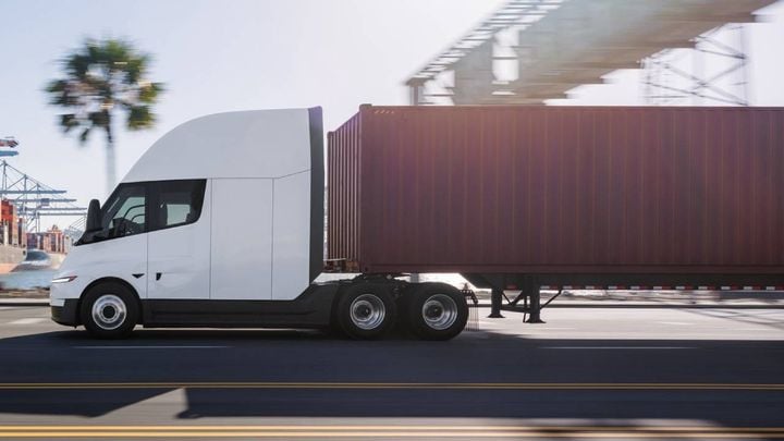 tesla-confirma-llegada-europa-semi-camio