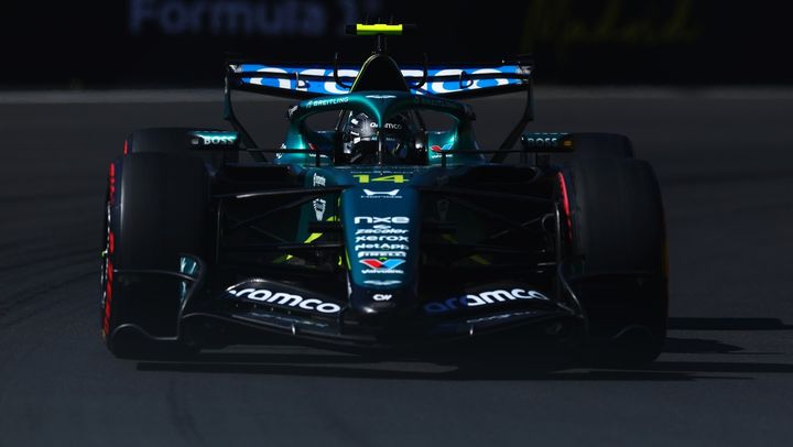 alonso-senala-a-sainz-tras-su-toque-fue-