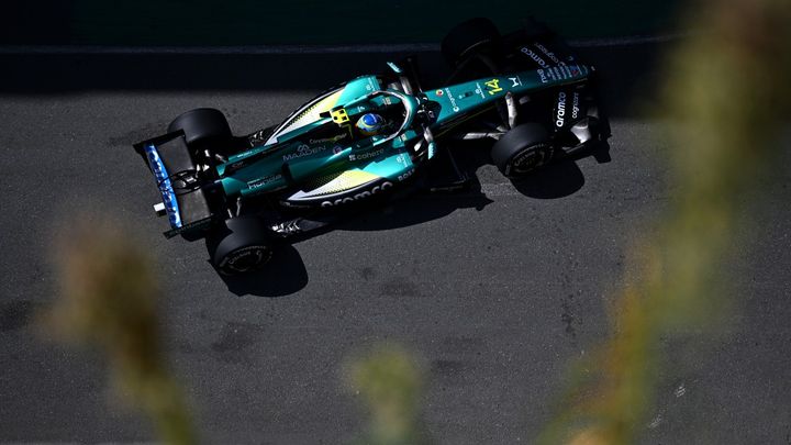 baku-empieza-cuesta-arriba-para-fernando