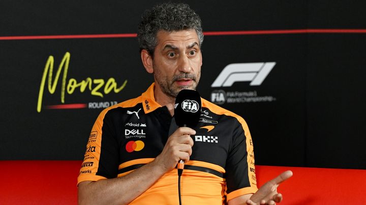 briatore-senala-a-un-juez-de-la-fia-por-