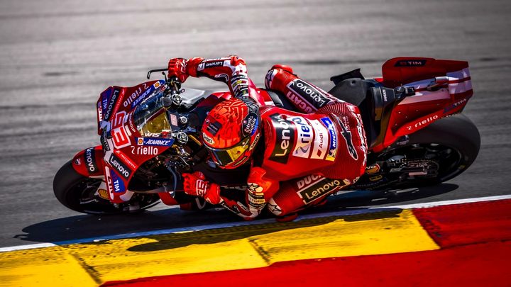 marc-marquez-zanja-debate-brazo-misano-t