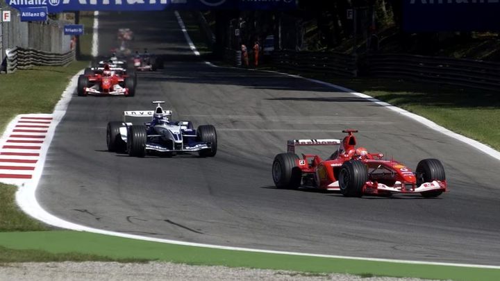 montoya-expiloto-williams-mclaren-patear