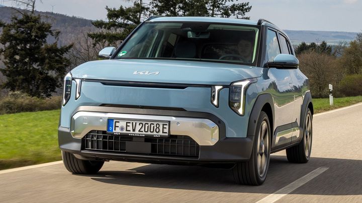 KIA EV2