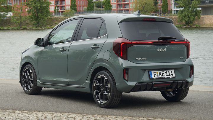 KIA Picanto - posterior