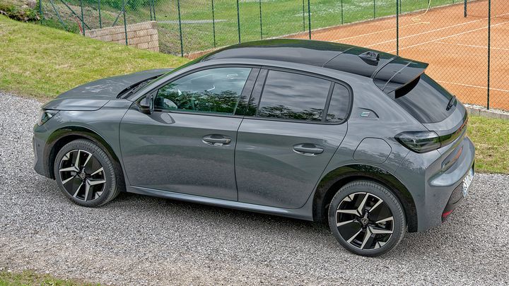Peugeot 208 - posterior
