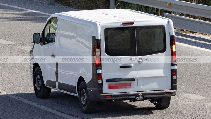 Renault Trafic 2028 - foto espía