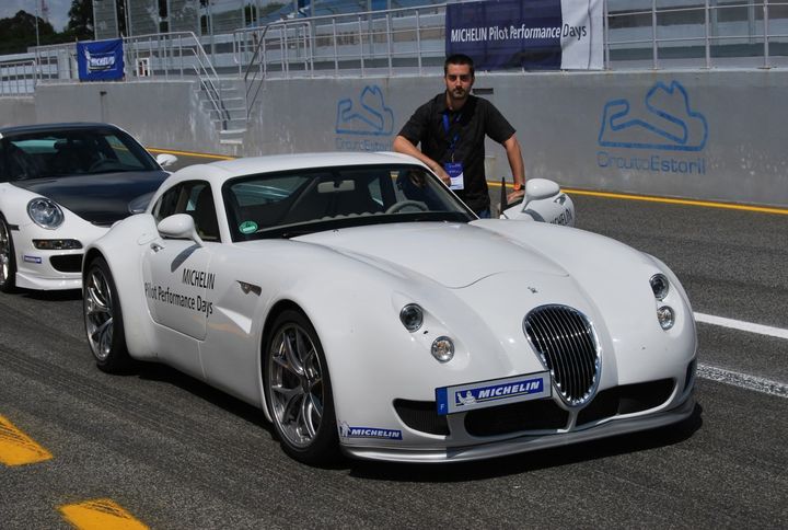 lo-que-no-veis-presentaciones-de-coches-