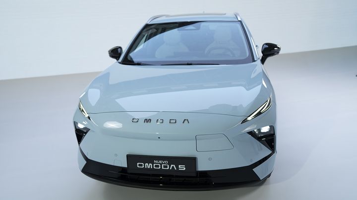 Omoda 5 EV 2027 - frontal