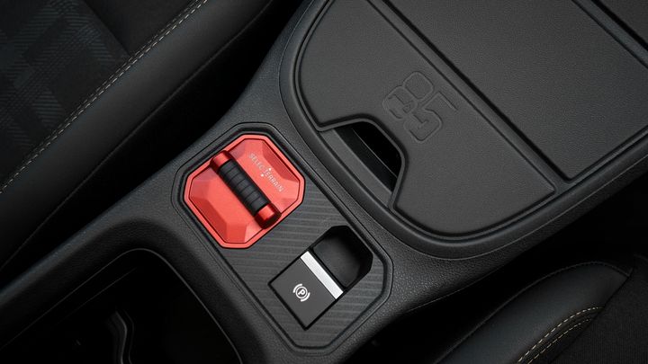 prueba-jeep-avenger-2027-2026116845-1791