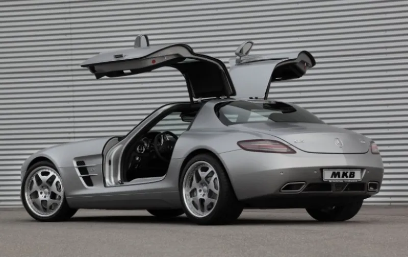 Coche electrico MERCEDES SLS deportivo plata