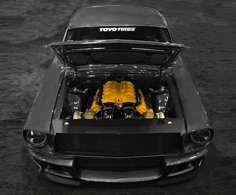  Ford Mustang Corruptt  un Mustang clásico con un V8 Ferrari de doble turbo