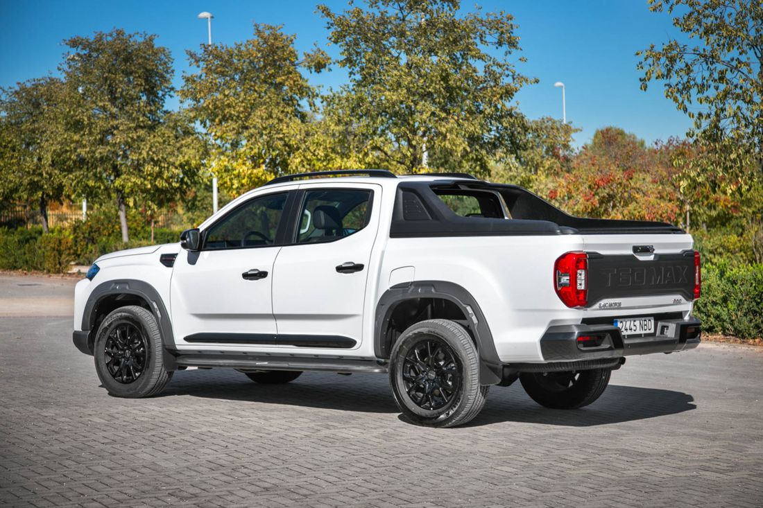 Este asequible pick-up diésel de Maxus reta al Ford Ranger, lo probé y ...