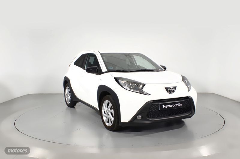 Toyota Aygo X Cross 1.0 VVT-I PLAY 5P - Imagen 1