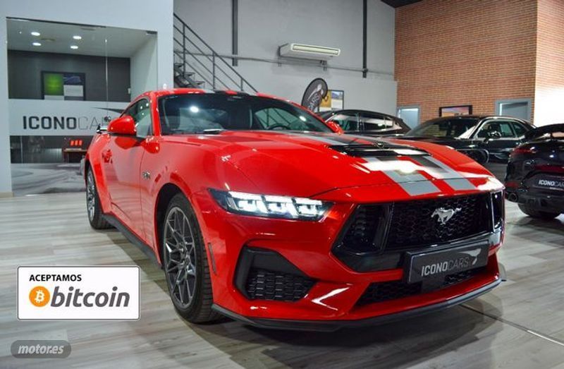 Ford Mustang Fastback GT 5.0 V8 - Imagen 1