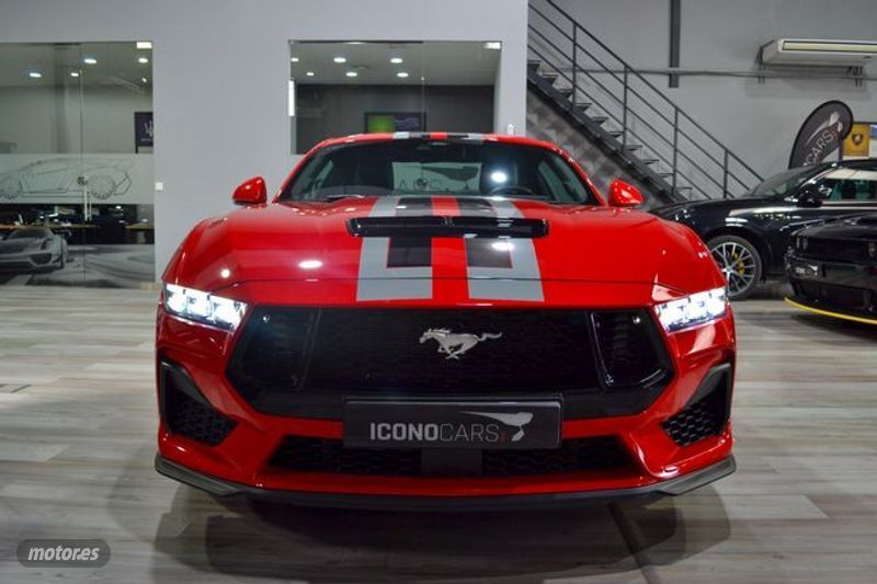 Ford Mustang Fastback GT 5.0 V8 - Imagen 2