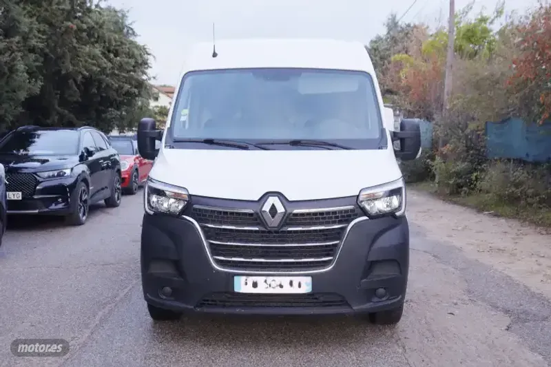 Renault Master F3300 L2H2 2.2 BLUEDCI CONFORT 135CV 4P VENTA SOLO PROFESIONAL # IVA DEDUCIBLE,PARKTRONIC - Imagen 2