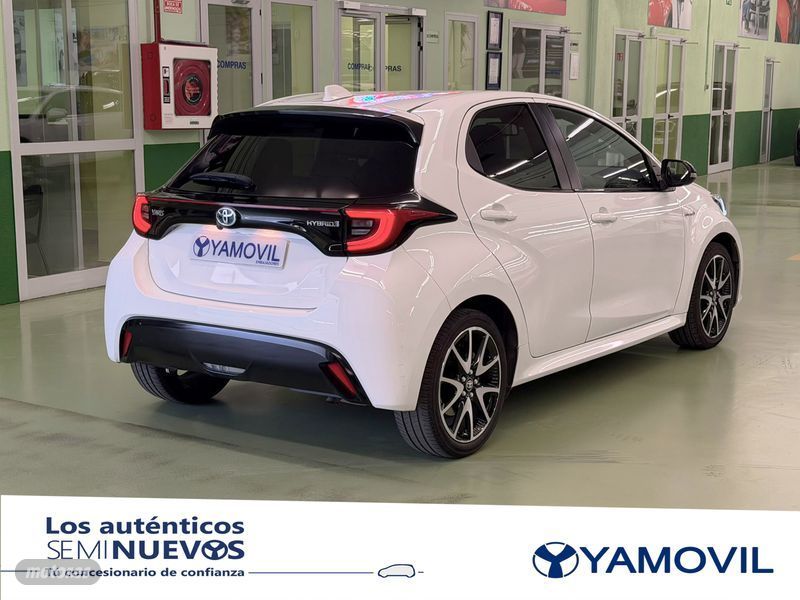 Toyota Yaris 120H Style 85 kW (116 CV) - Imagen 2