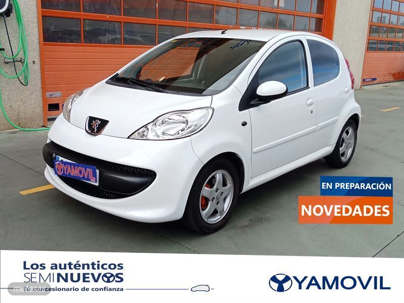 Peugeot 107 1.0i Trendy 50 kW (68 CV) - Imagen 1
