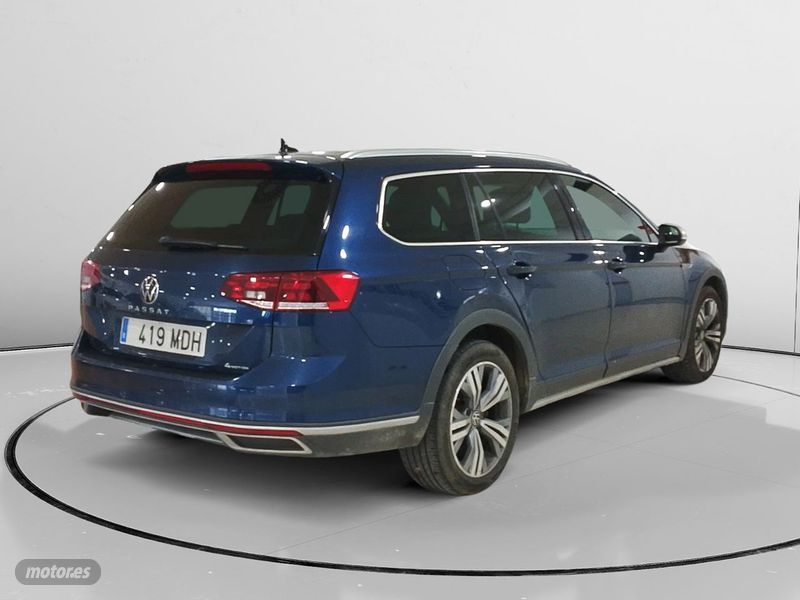 Volkswagen Passat 2.0 TDI 4MOTION - Imagen 2